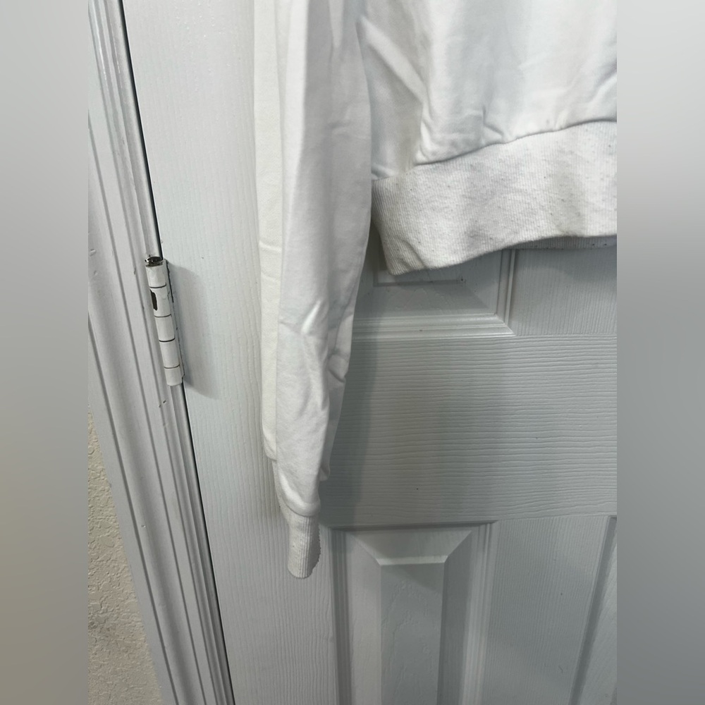Juniors Small Cropped White Zip-Up L/S Hoodie - Picture 4 of 9